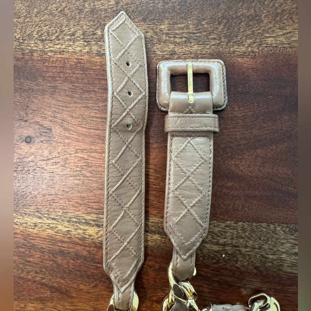 CHANEL Rue Cambon Beige Leather Belt with Gold Chain - Picture 7 of 7